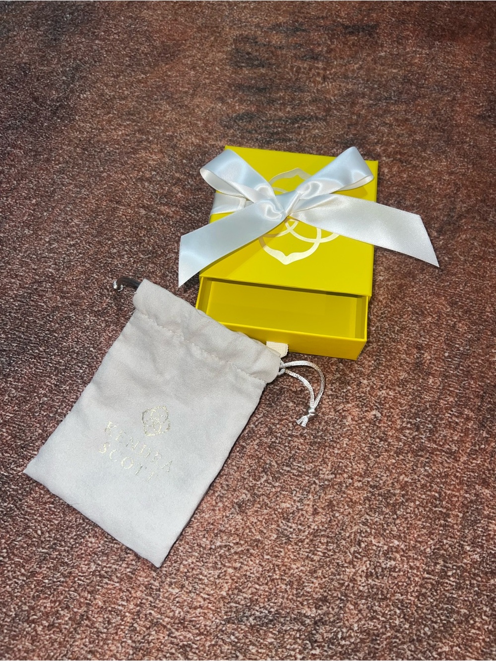 Kendra Scott Yellow Gift Box with Ivory Drawstring Pouch (JUST BOX AND BAG!)